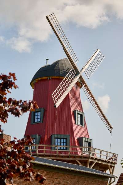 Historic mill is brought back to life with rib sheets, An der Fähre 3, 25573 Beidenfleth, Germany